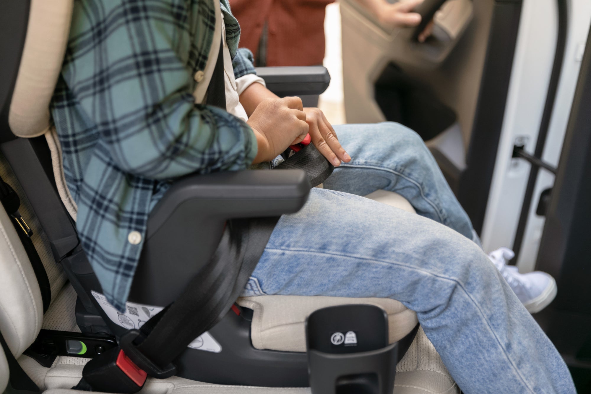 UPPAbaby Alta V2 High-Back Booster Seat - Lifestyle 5