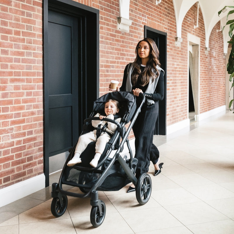 UPPAbaby Vista V3 Stroller - James (Black | Carbon Frame | Black Leather) Lifestyle 4