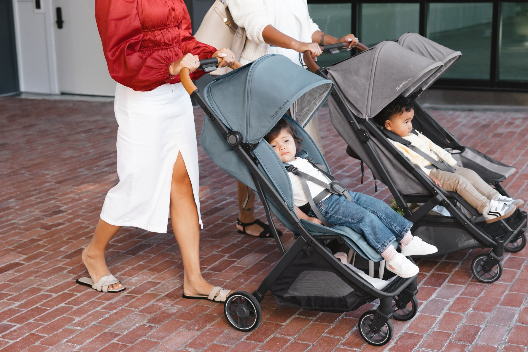 UPPAbaby Minu V3 Stroller - Dillan (Stone Blue/Carbon/Sand Leather) - Lifestyle 5