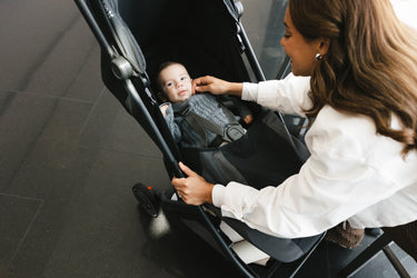 UPPAbaby Minu V3 Stroller - Jake (Charcoal/Carbon/Black Leather) - Lifestyle 7