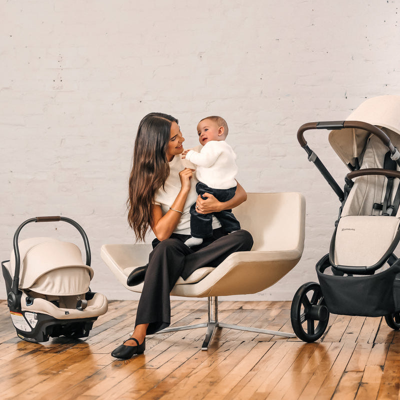 UPPAbaby Aria V2 Infant Car Seat - Ada (Sandstone Melange | Chestnut Leather) - Lifestyle 4