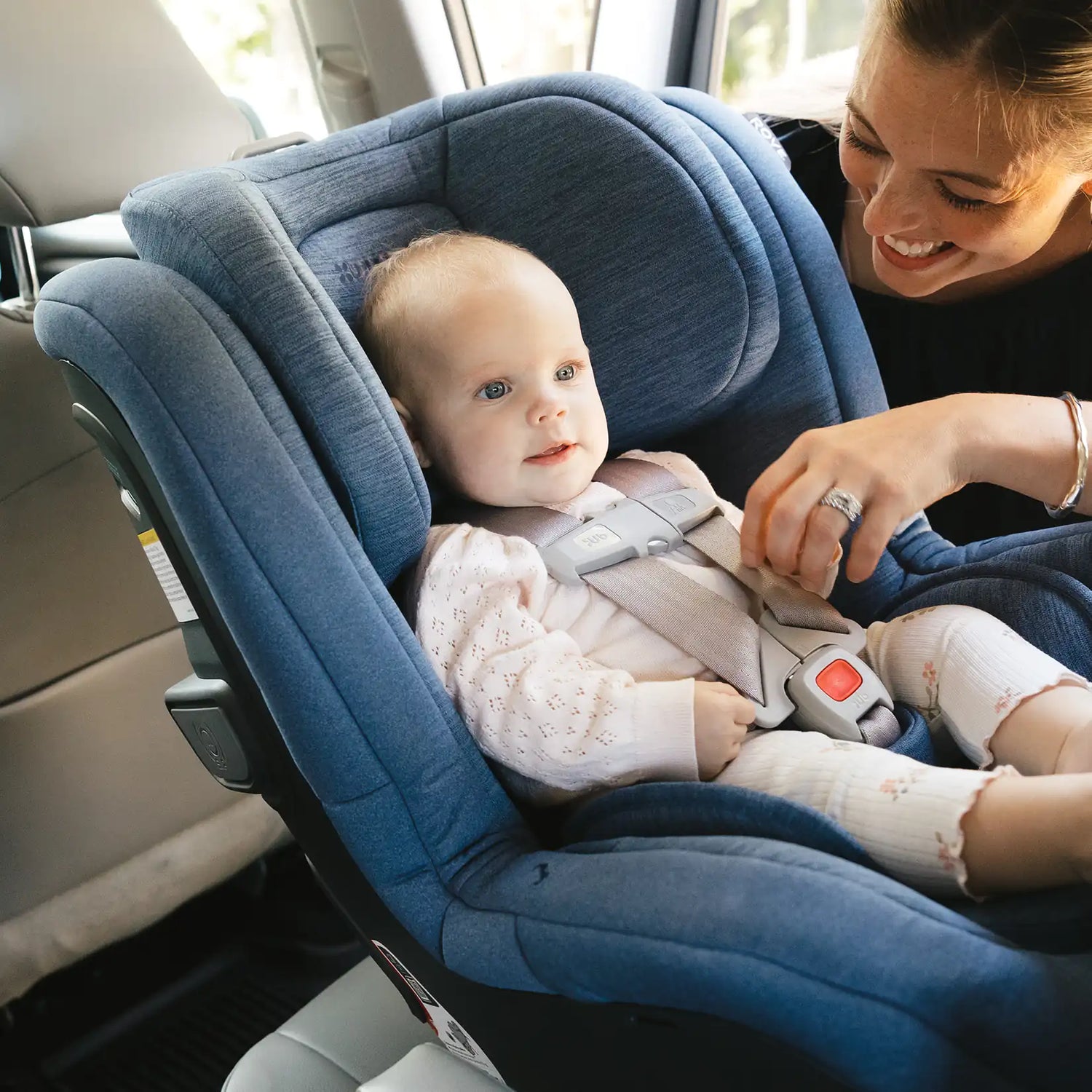 UPPAbaby Rove Convertible Car Seat - Cody Lifestyle