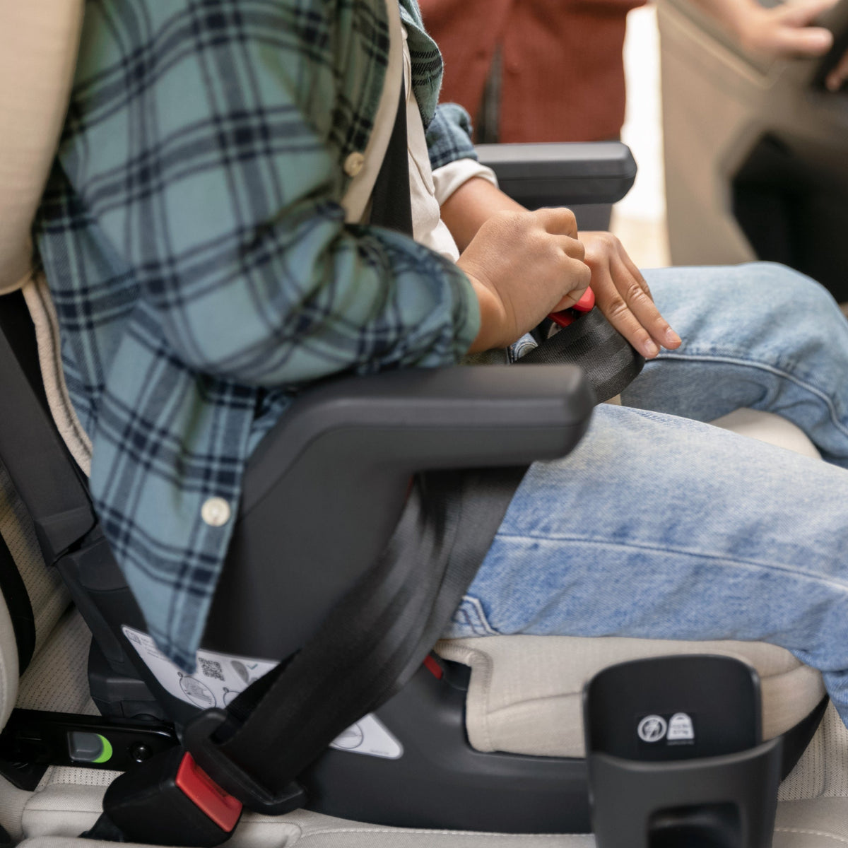 UPPAbaby Alta V2 High-Back Booster Seat - Lifestyle 5