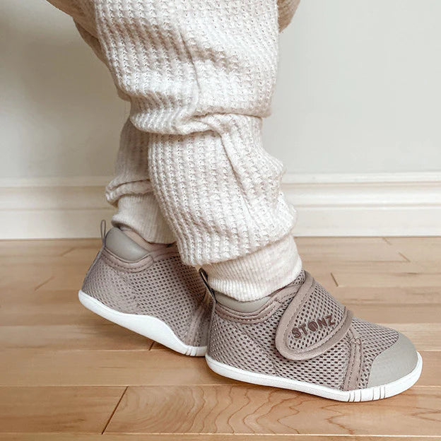 Stonz Cruiser Original Baby Shoes - Dune Lifestyle 1