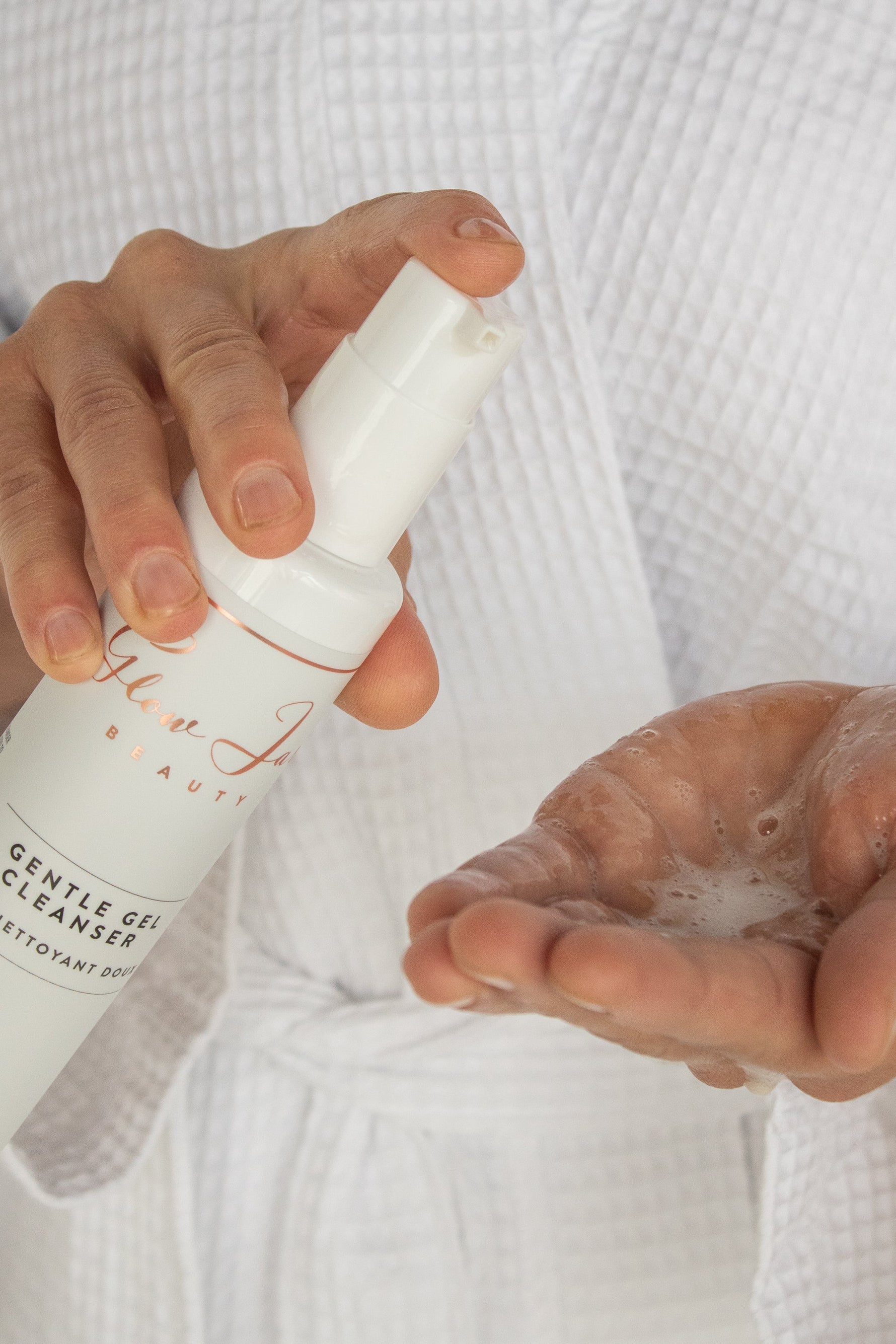 Glow Jar Beauty Gentle Gel Cleanser Texture