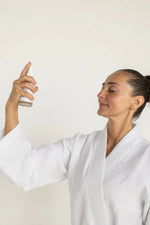 Glow Jar Beauty Dewy Moisture Mist Lifestyle 1