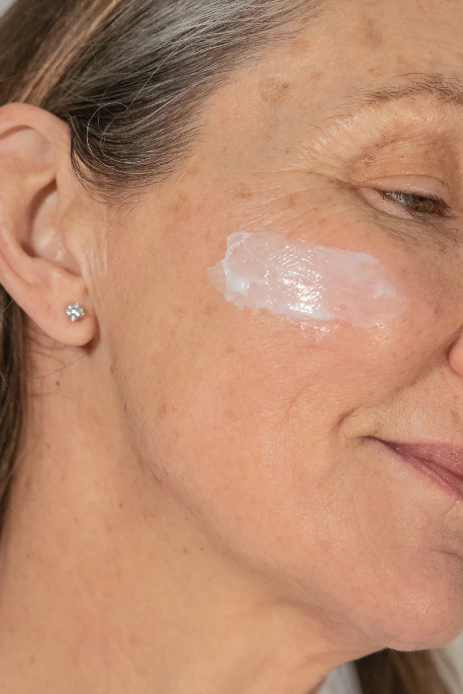 Glow Jar Beauty Moisturizing Face Cream 3