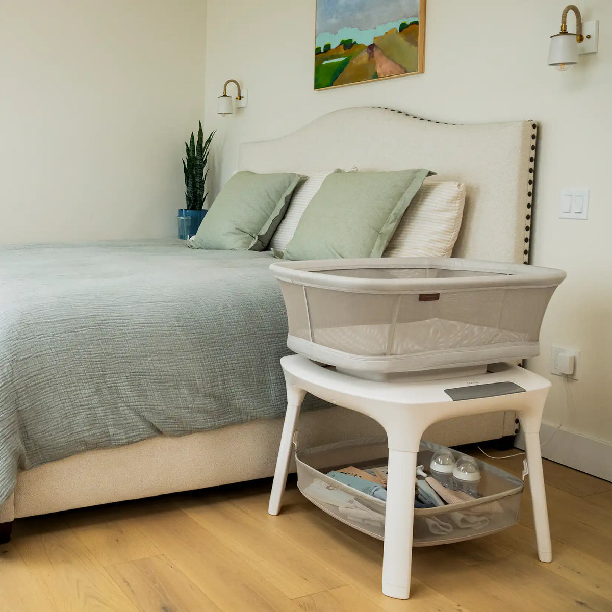 UPPAbaby Soma Smart Bassinet Lifestyle 1