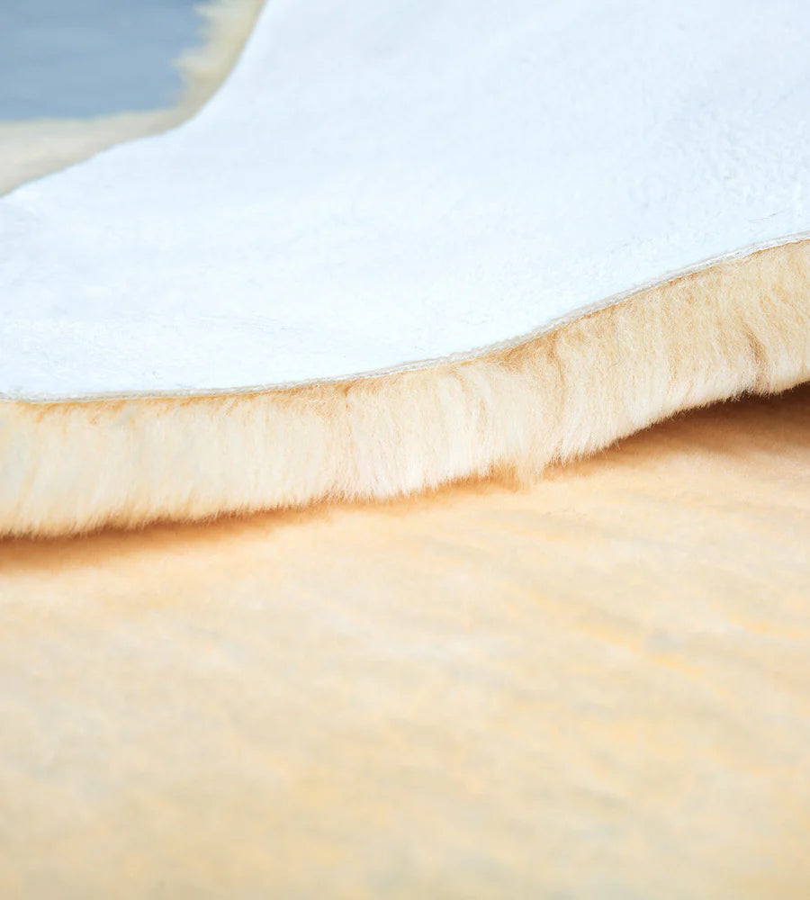 Auckland Sheepskins Baby Lambskin Rug - Short Wool Detail
