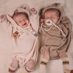 Itzy Ritzy Sweetie Strap Plus Silicone Pacifier Clip - Bear Lifestyle 1