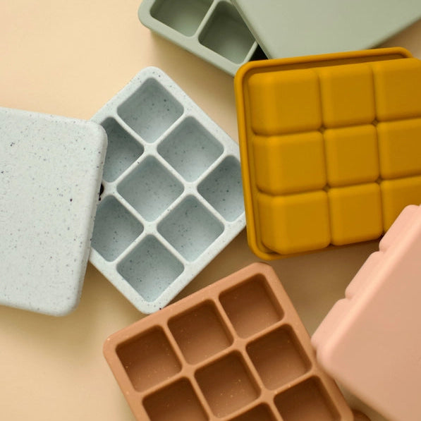 Minika Silicone Food Freezer Tray - Lifestyle 3