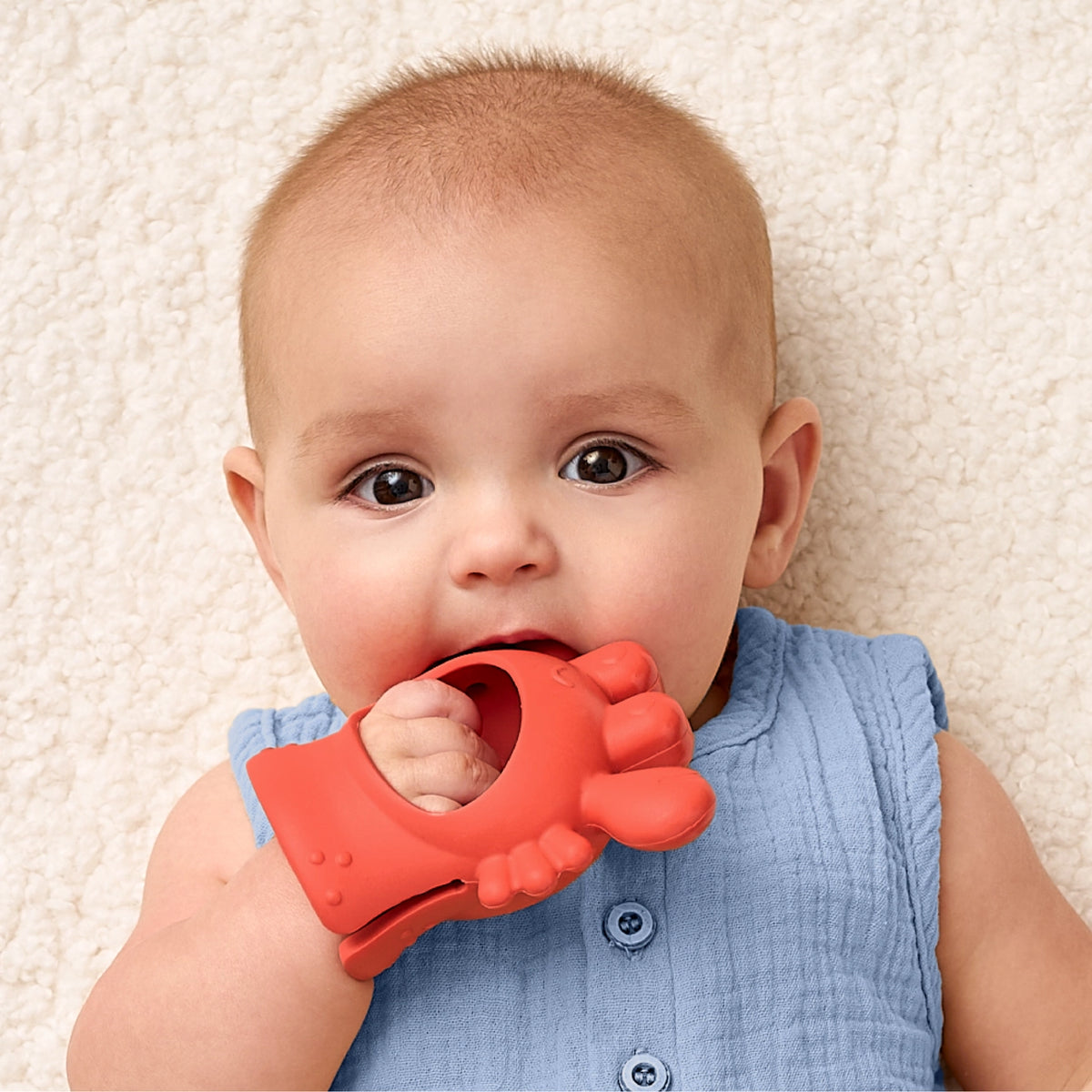 Itzy Ritzy Bitzy Grip™ Silicone Teether - Crab Lifestyle 1