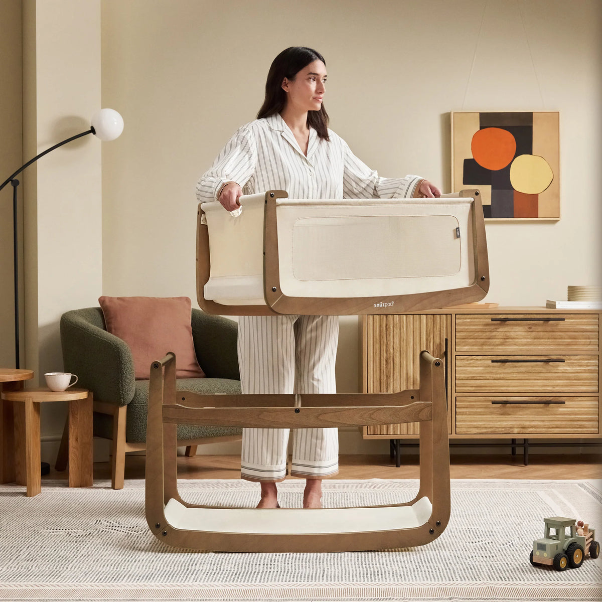 Snuz SnuzPod 5 - Walnut Lifestyle 6