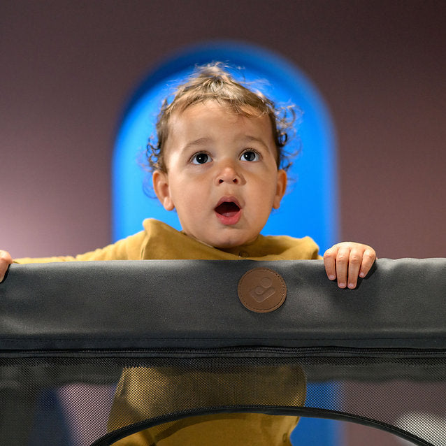 Maxi-Cosi Calao Light Travel Crib - Lifestyle Playard/Crib Mode