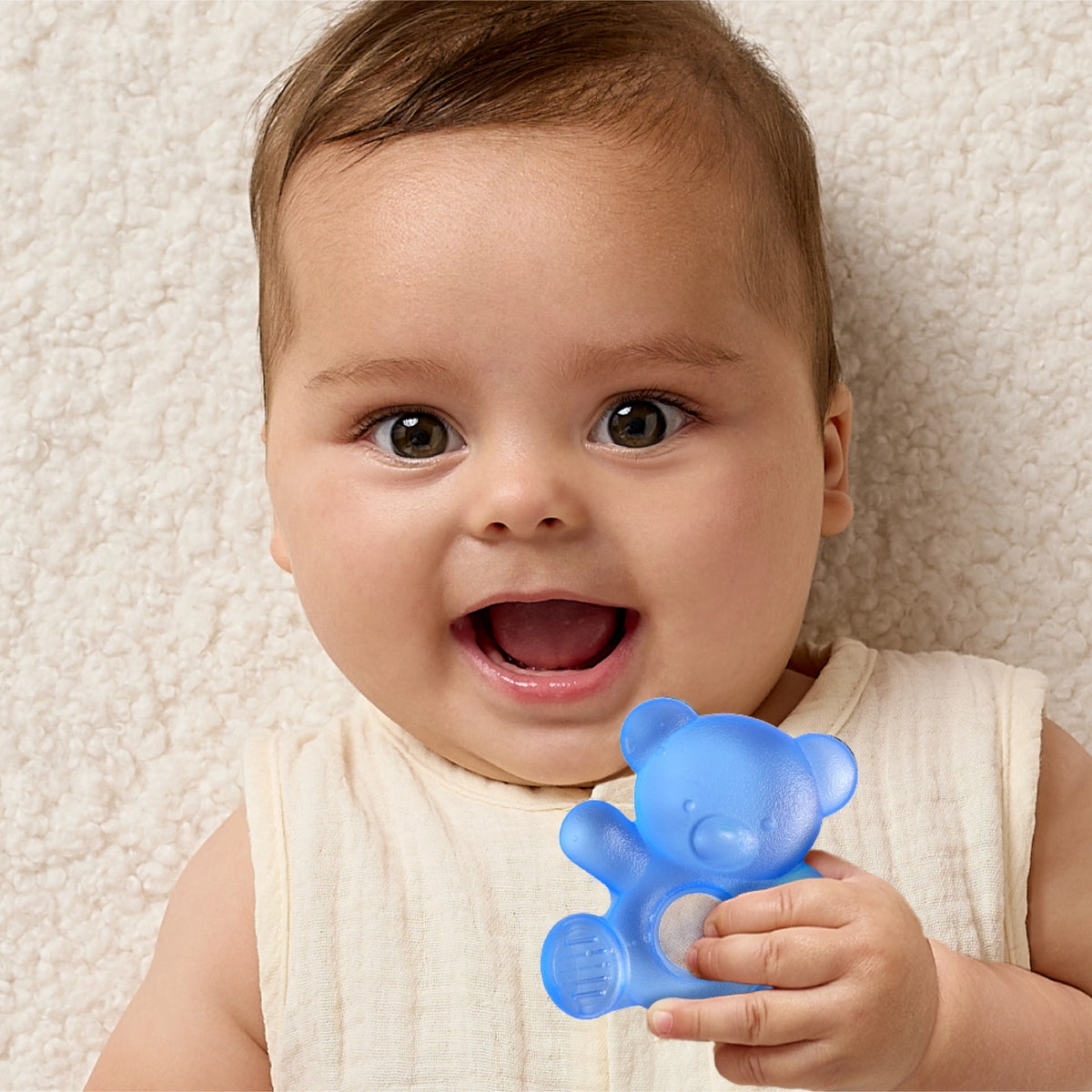 Bear - Itzy Ritzy Cutie Coolers Teether Set 3 PK Lifestyle