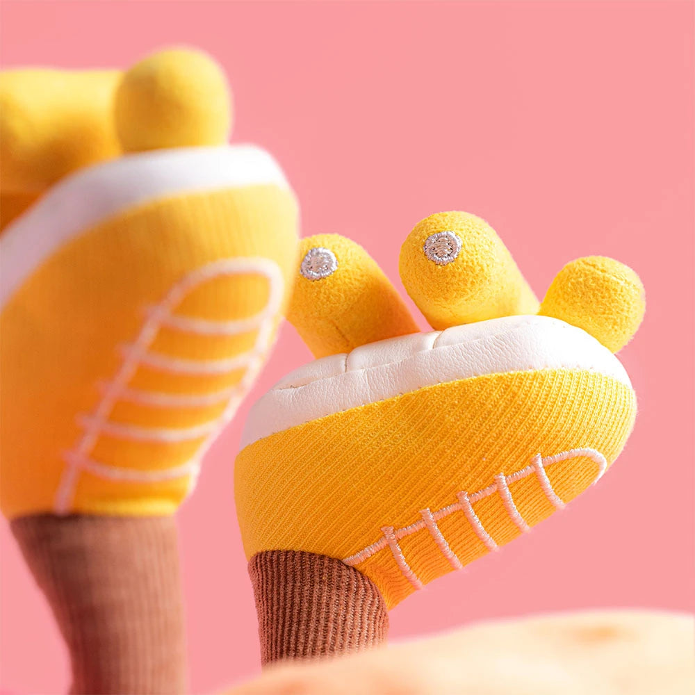 Jellycat Amuseables Sun 'Roller Skates' Detail