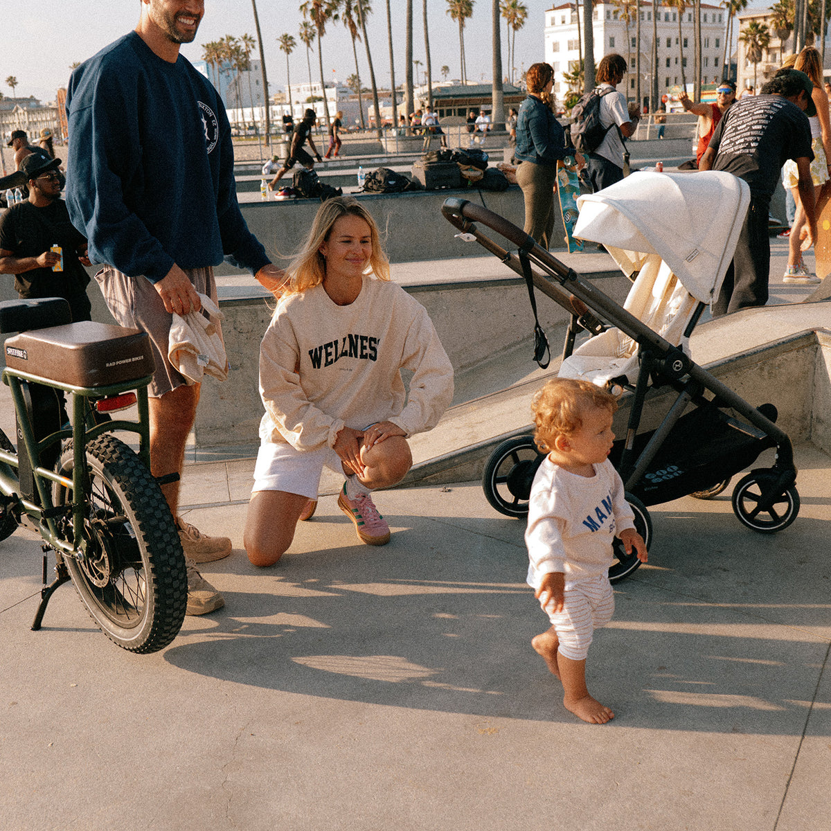 CYBEX e-Gazelle S Stroller - Lifestyle 3