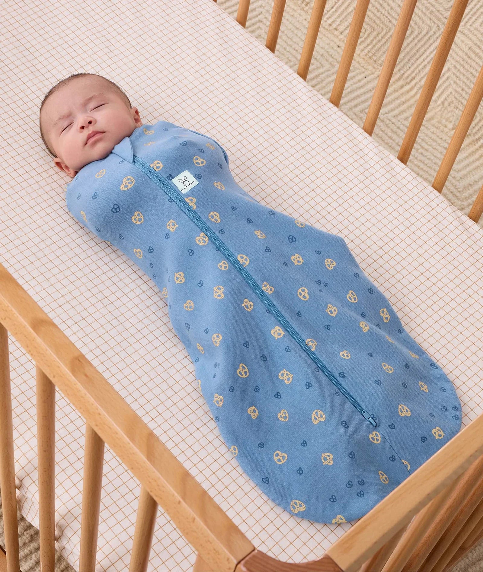 ErgoPouch Cocoon Swaddle Bag 0.2 TOG - Petite Pretzel