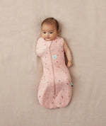 ErgoPouch Cocoon Swaddle Bag 1.0 TOG - Daisies One Arm Out