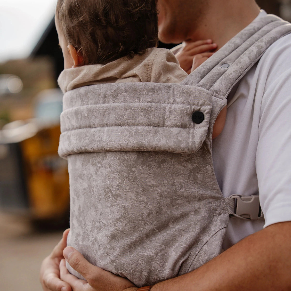 Mabē Monarch Carrier - Ashland Camo Lifestyle 1