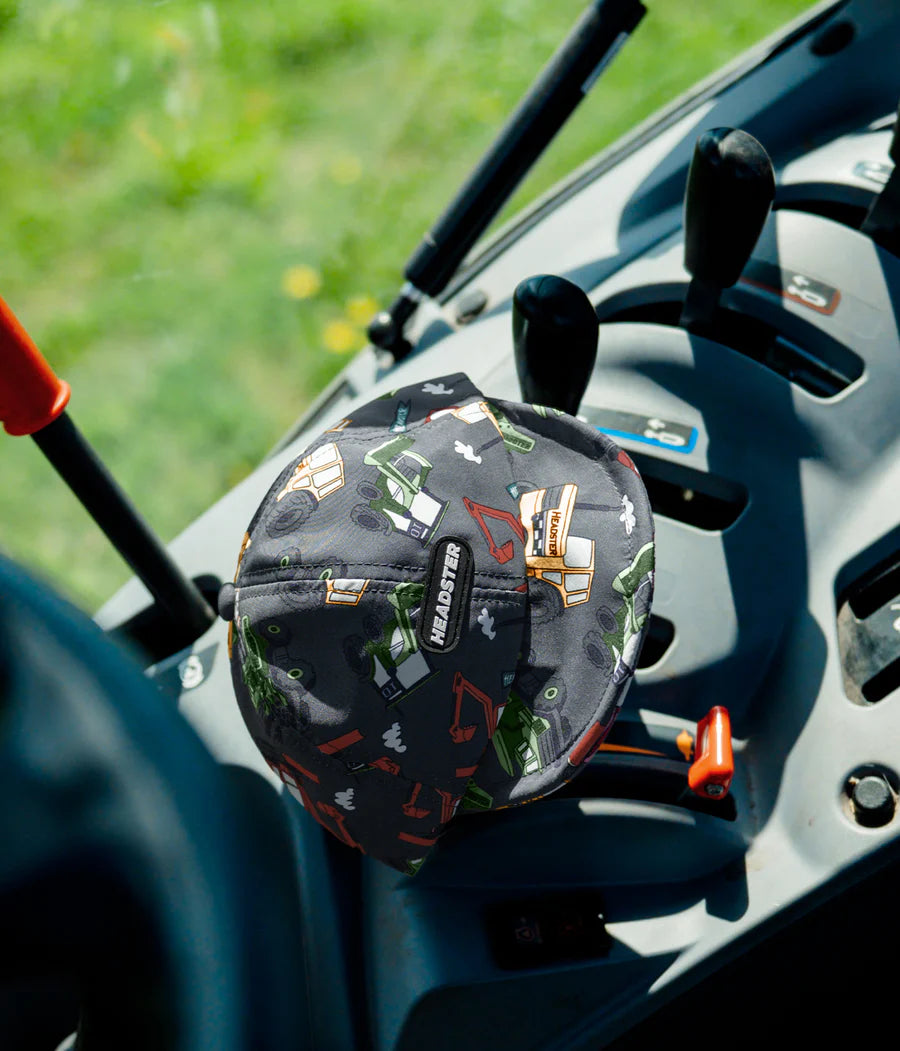 Headster Short Brim Cap Under Construction - Lifestyle