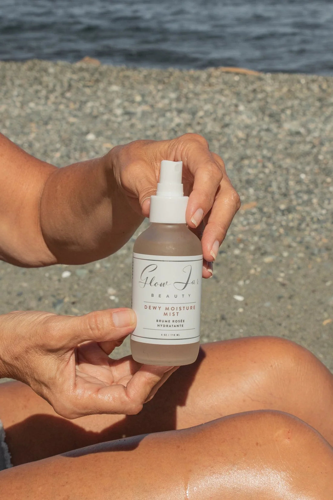 Glow Jar Beauty Dewy Moisture Mist Lifestyle 2