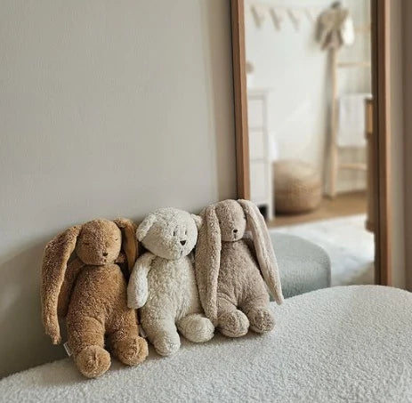 MOONIE Organic Humming Bunny with Lamp - Lifestyle 4