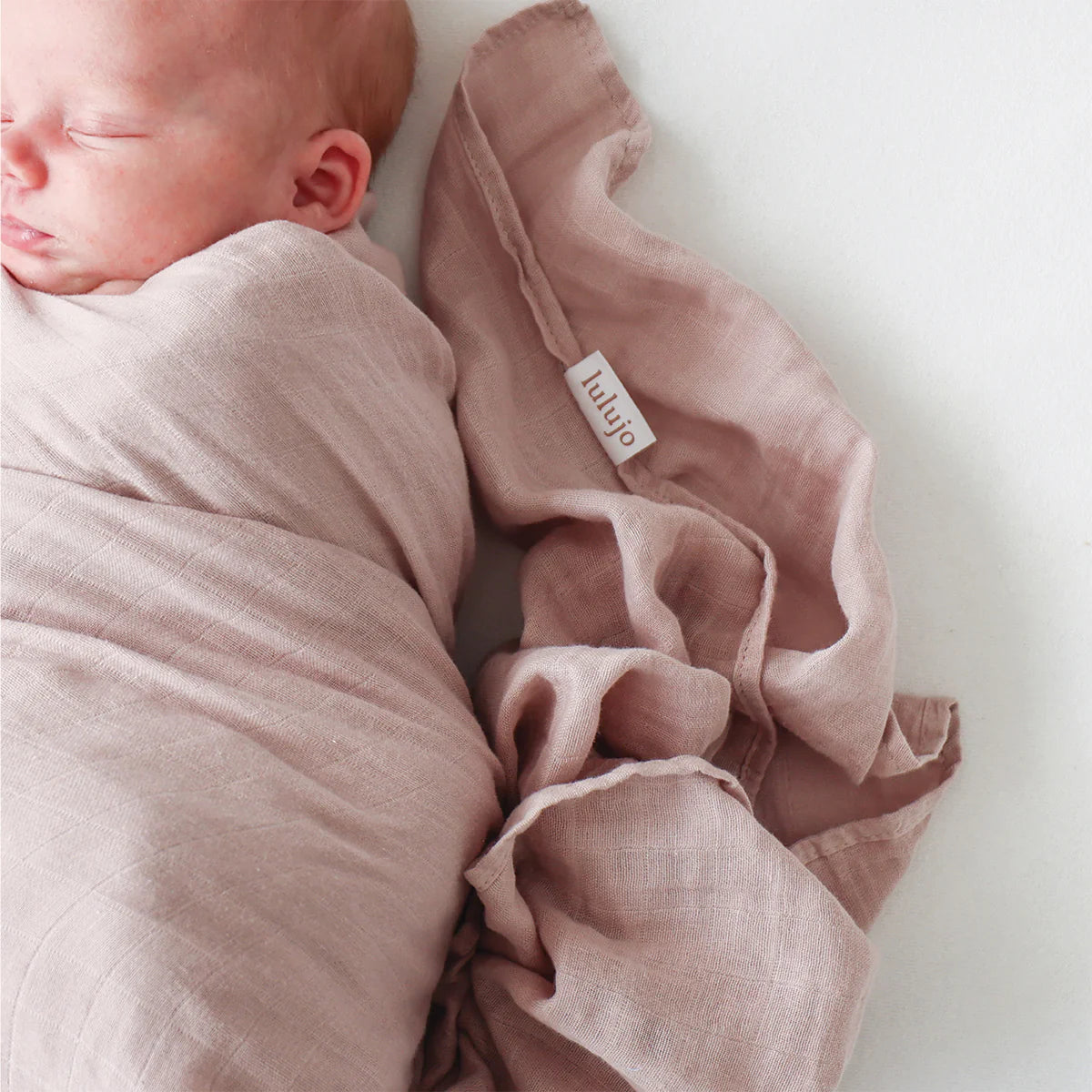 Lulujo Cotton Muslin Swaddle Blanket 2 PK - Mushroom & Sand Lifestyle 2