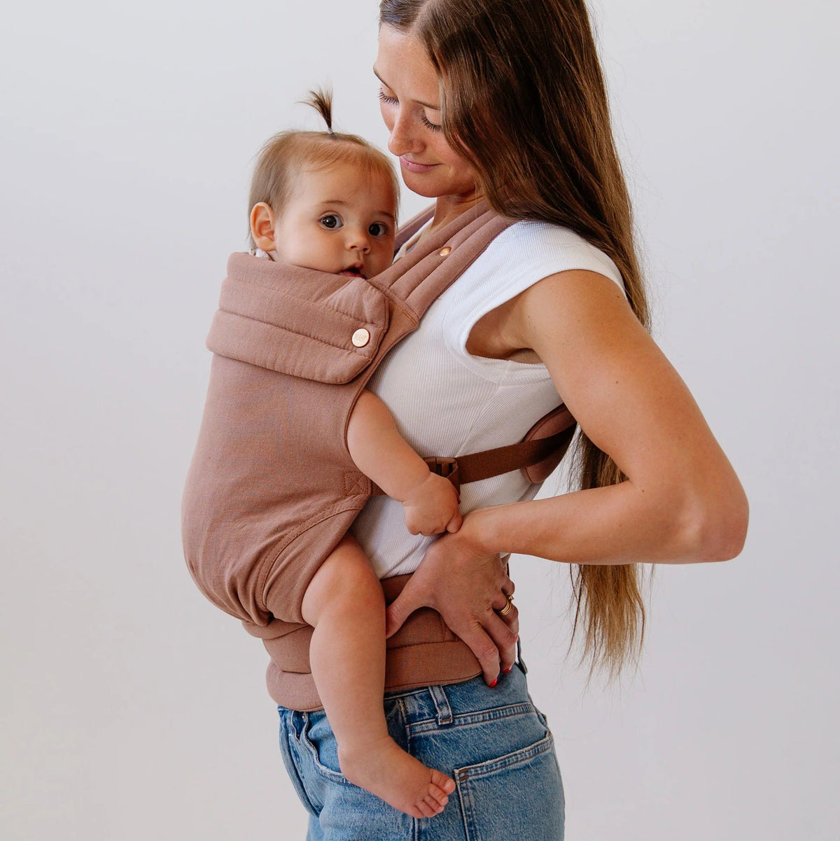 Mabē Monarch Carrier - Mocha Lifestyle 2 Baby Front Facing In Carry Mode Side View