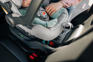 UPPAbaby MESA MAX Infant Car Seat Anthony - Lifestyle 3