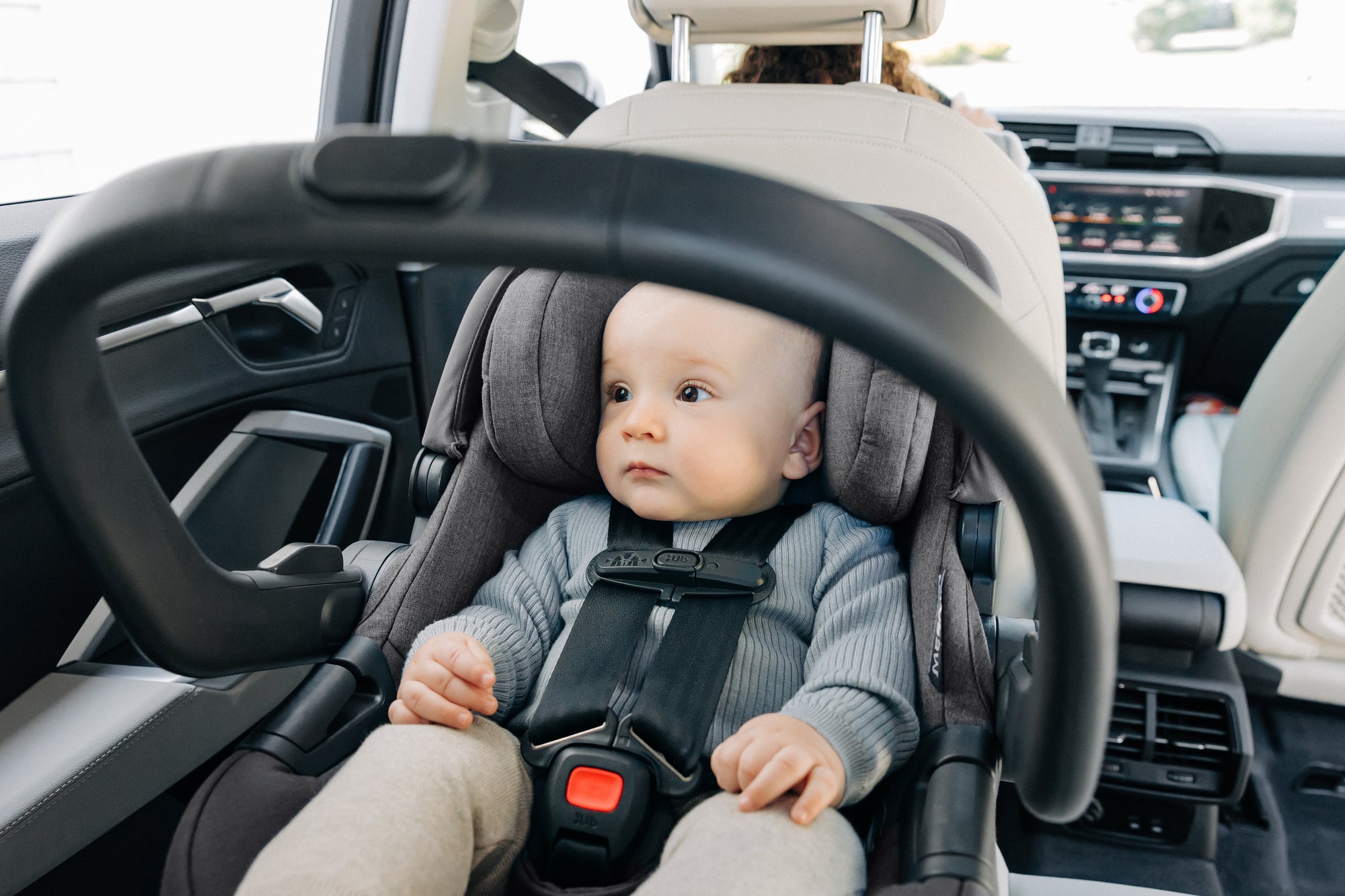UPPAbaby MESA MAX Infant Car Seat - Greyson - Lifestyle