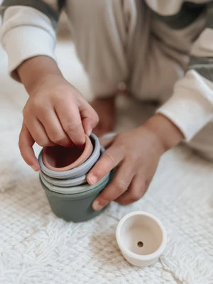 Noüka Silicone Stacking Cups Sky - Lifestyle 2