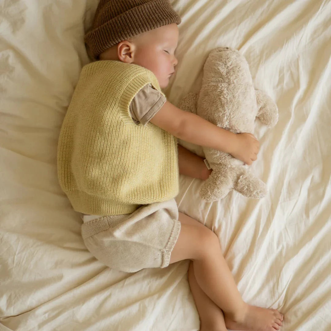 MOONIE Organic Humming Seal with Lamp - Gray