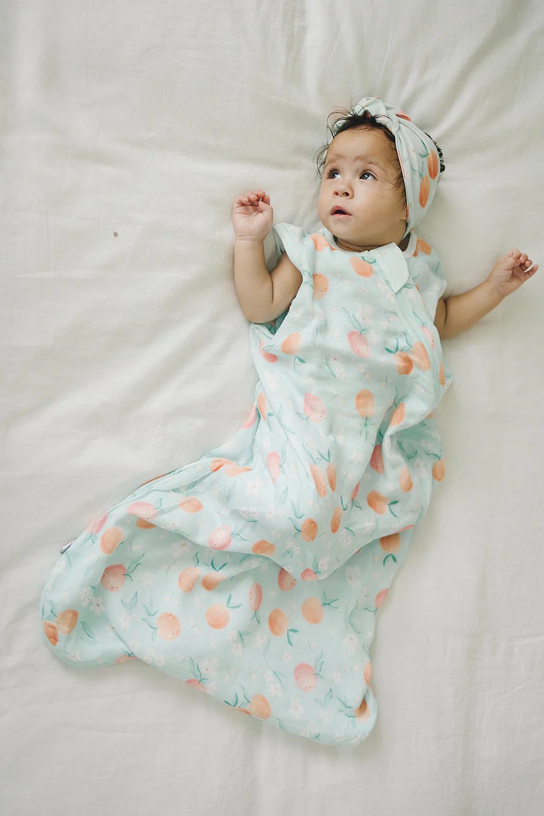 Loulou Lollipop Lightweight Muslin Sleep Bag Peaches - Lifestyle