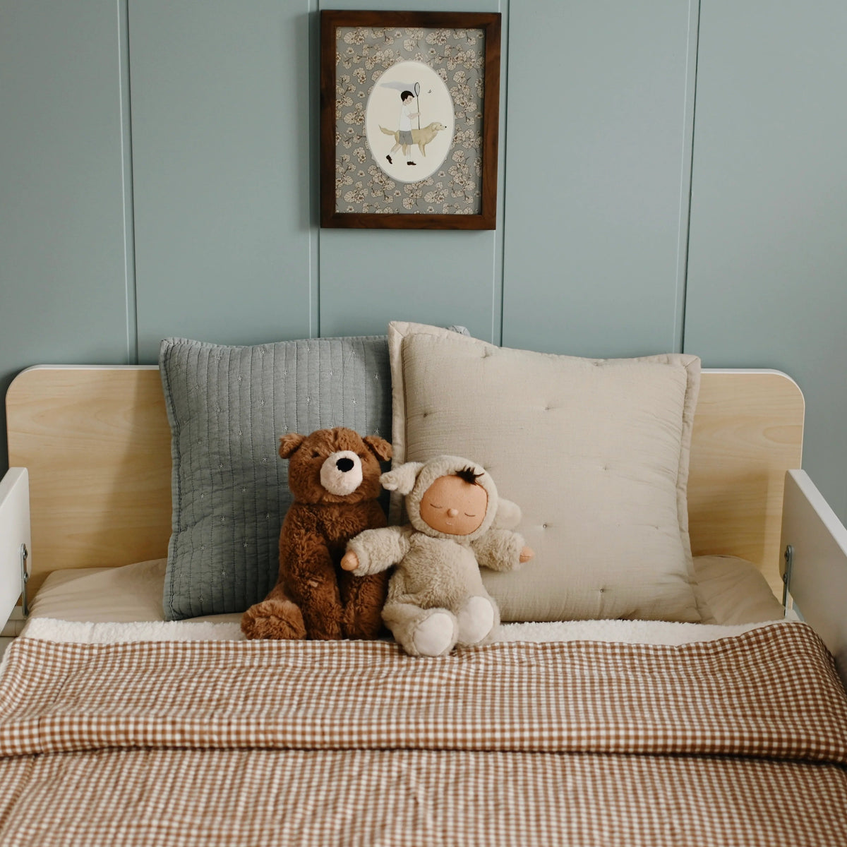 Minika Muslin & Sherpa Fleece Baby Blanket - Vichy Brown Lifestyle 5
