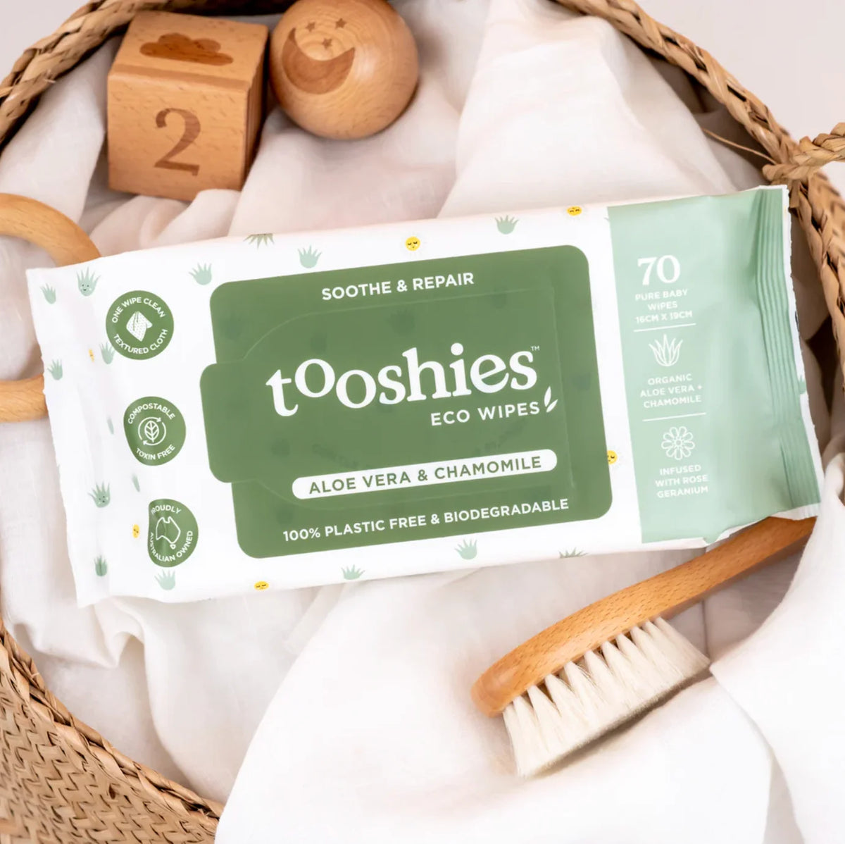 Tooshies Aloe Vera & Chamomile Biodegradable Baby Wet Wipes Lifestyle 1