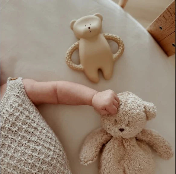MOONIE Bear Natural Rubber Teether - Sand