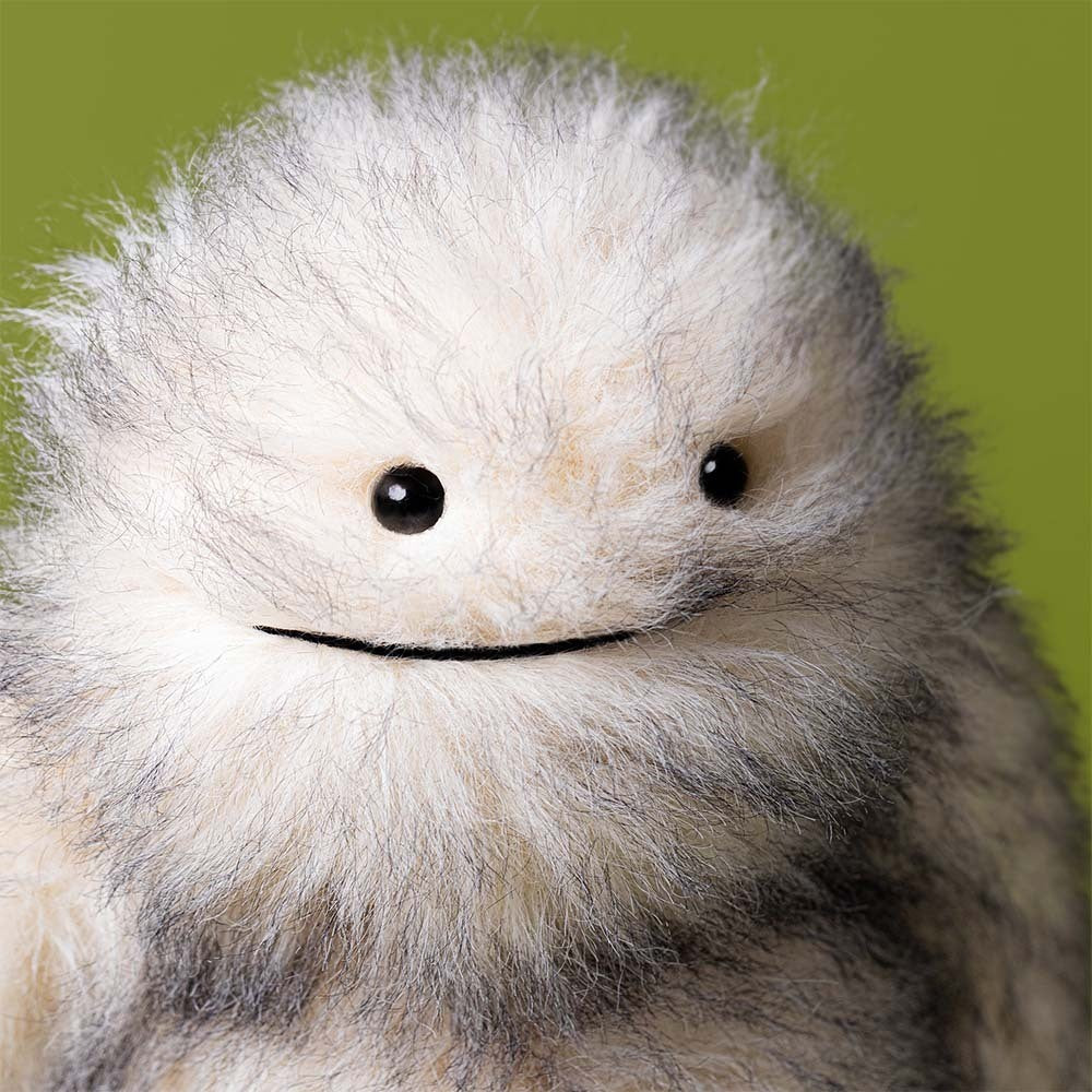 Jellycat Bretti Yeti Lifestyle