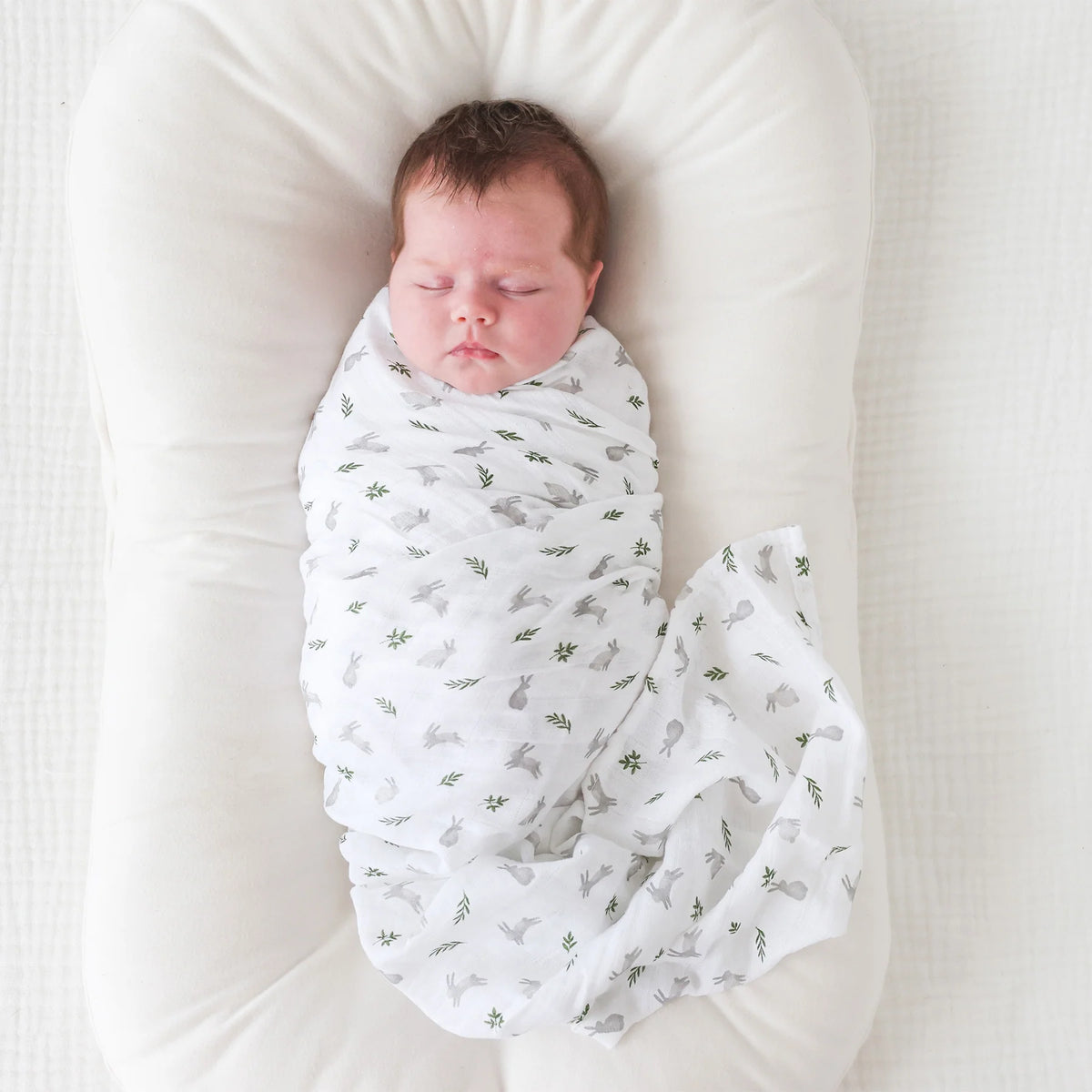 Lulujo Muslin Swaddle Blanket Bunnies - Lifestyle
