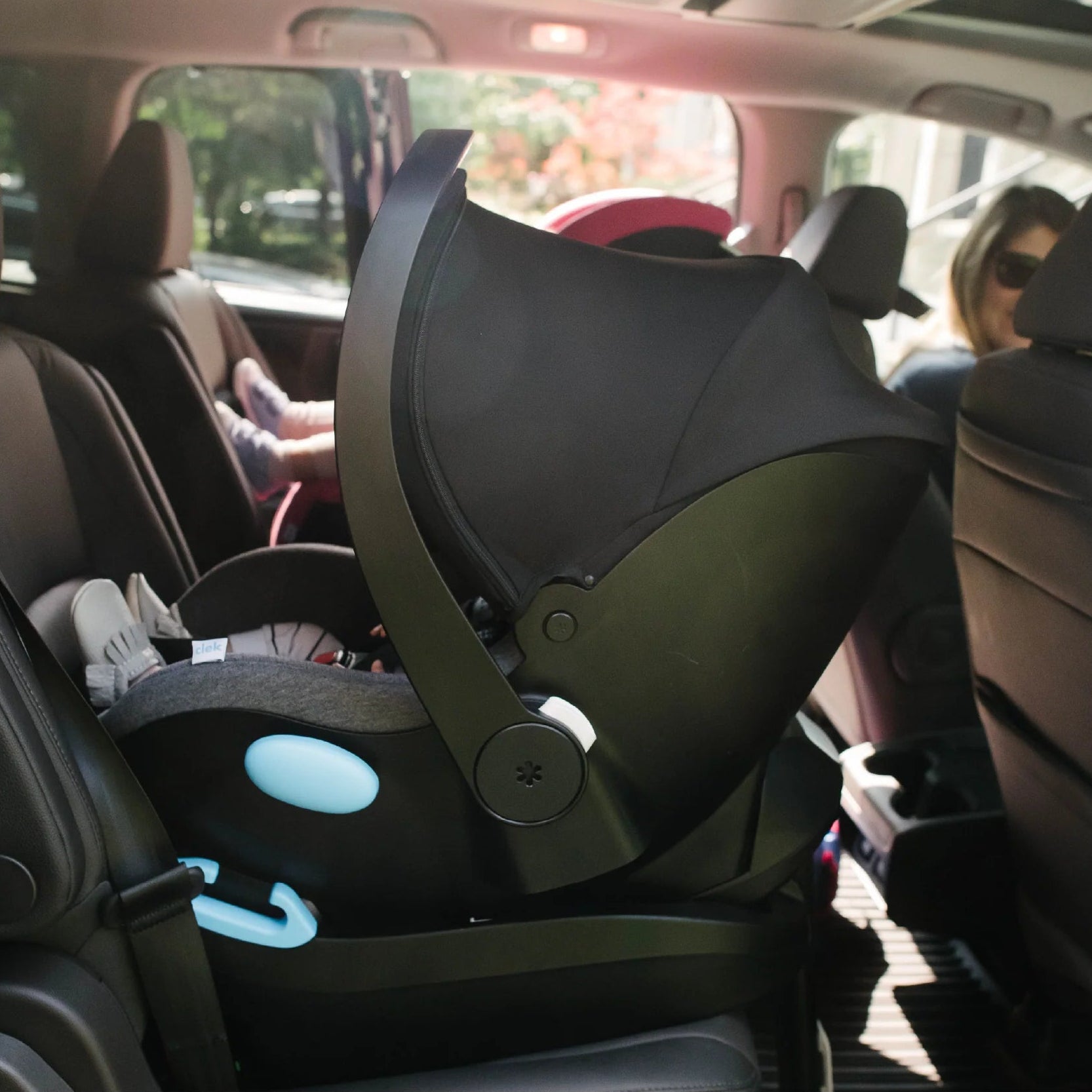 Highlands Ziip Flame Retardant Free Clek Liing Infant Car Seat - Features