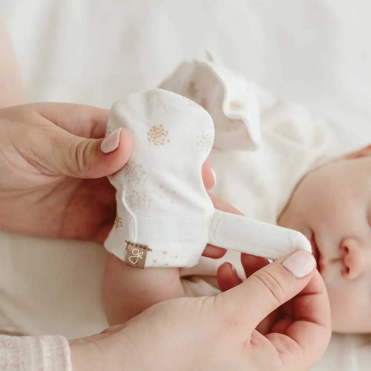 Goumikids No Flip Goumimitts - Lifestyle 1