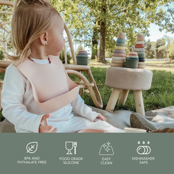 Noüka Silicone Bib - Features & Lifestyle Image