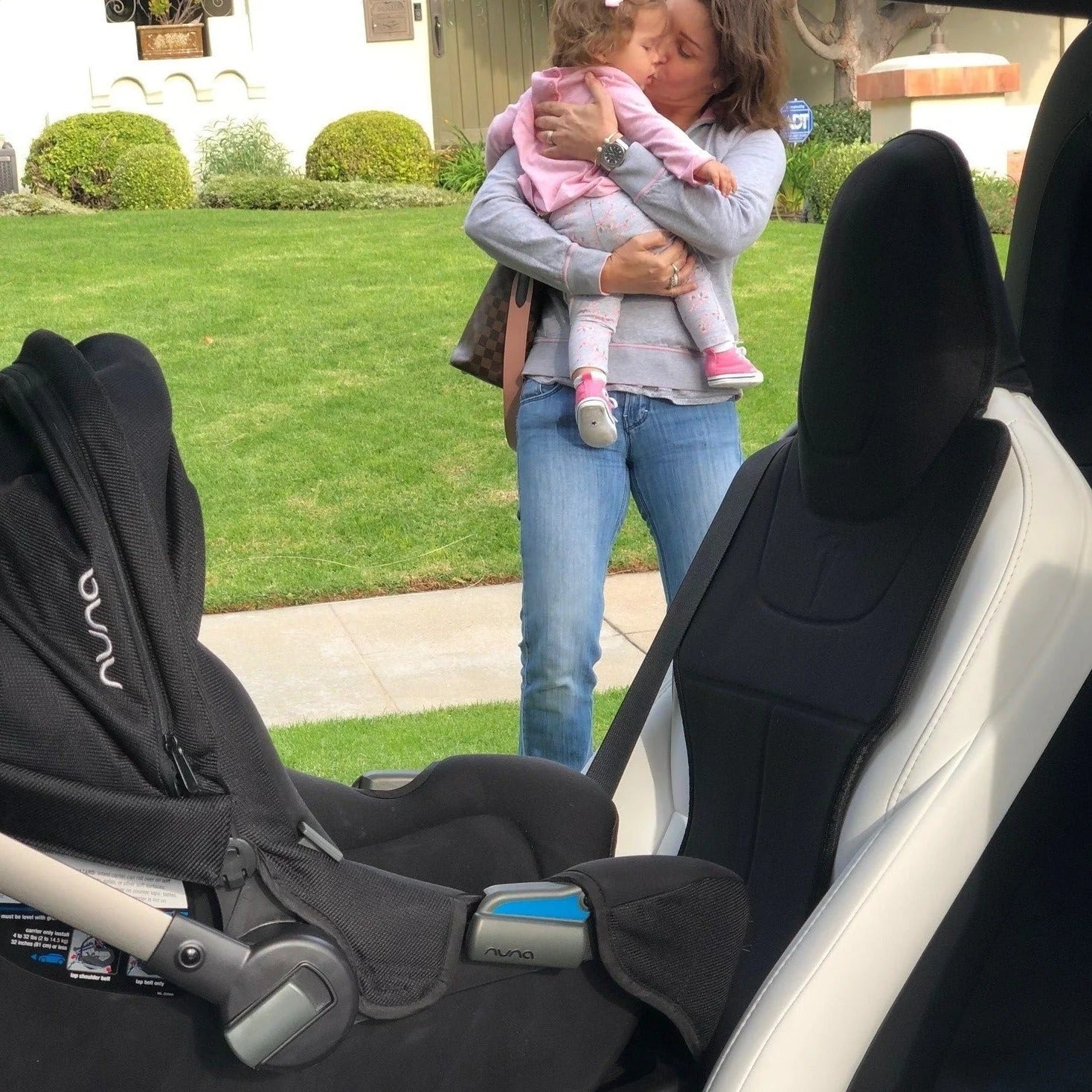 Prince Lionheart 2 Stage Seat Saver - Tesla - Feature Lifestyle 2