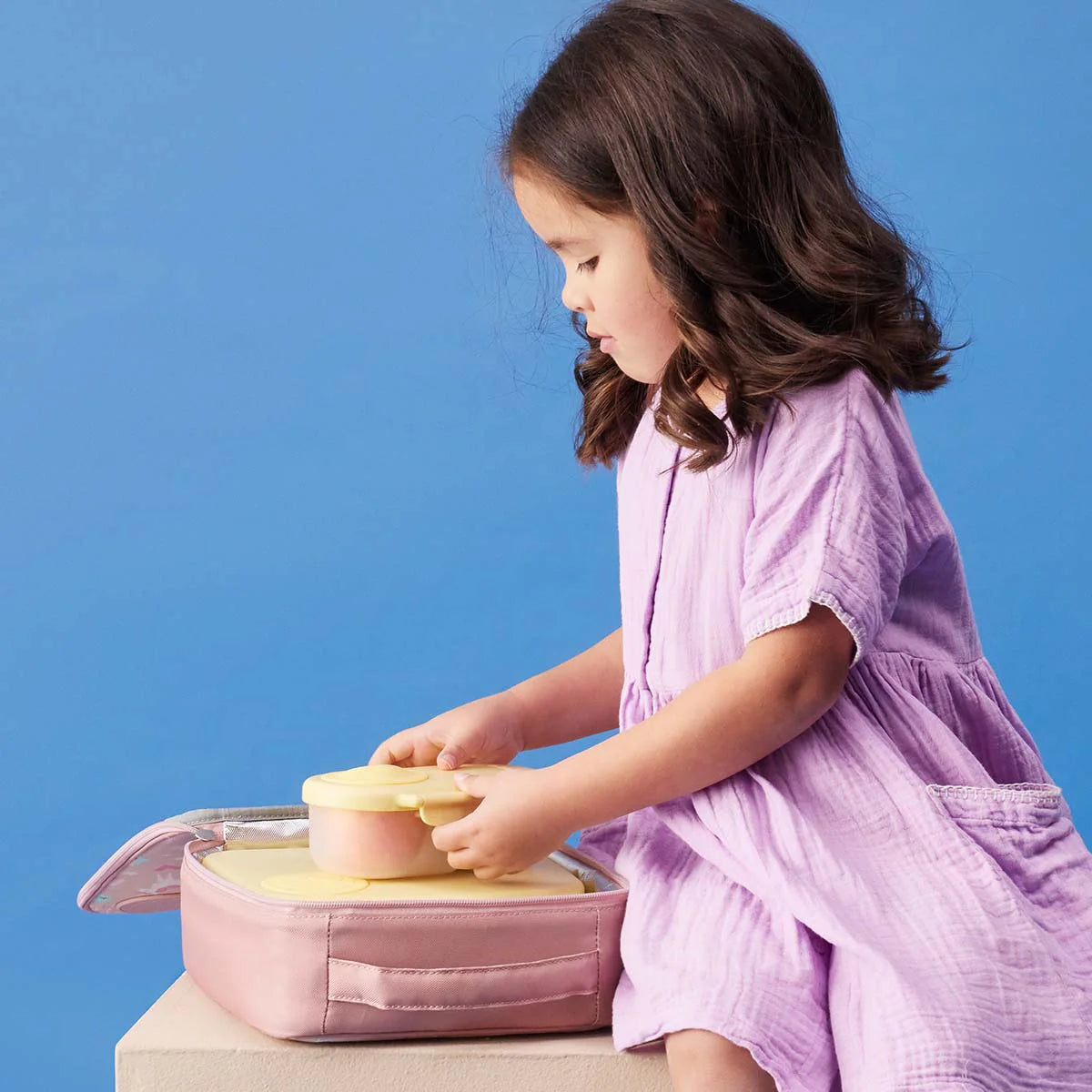 B.Box Snackbox Lifestyle 2