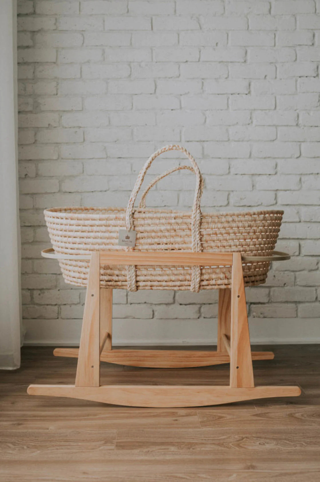 Must Be Baby Moses Basket with Mattress and Rocking Stand 3