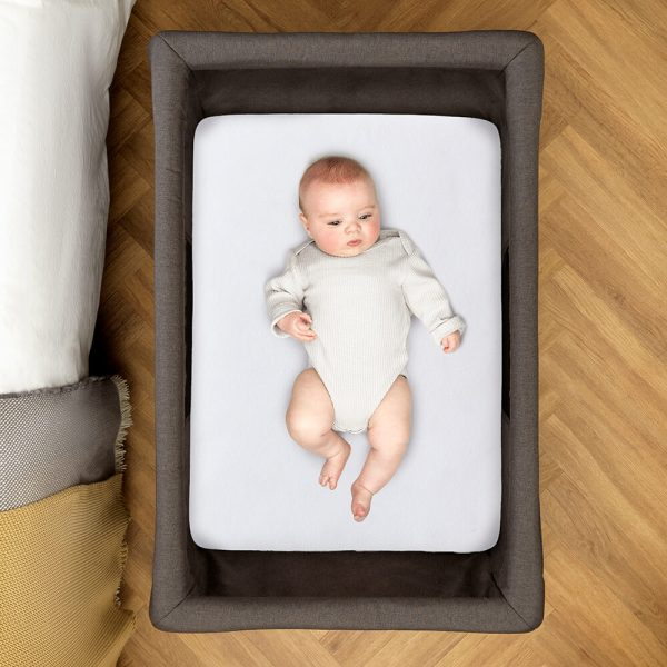 Silver Cross Slumber Travel Crib Fitted Sheet - Lifestyle