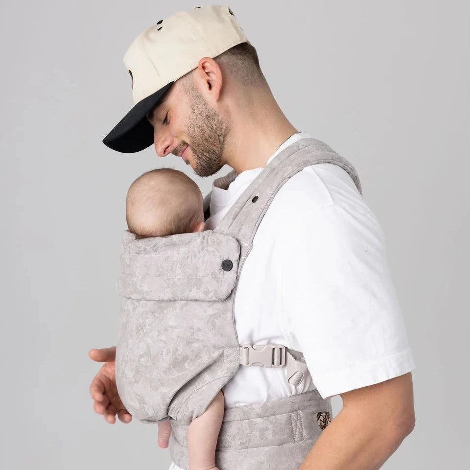 Mabē Monarch Carrier - Ashland Camo Lifestyle 7