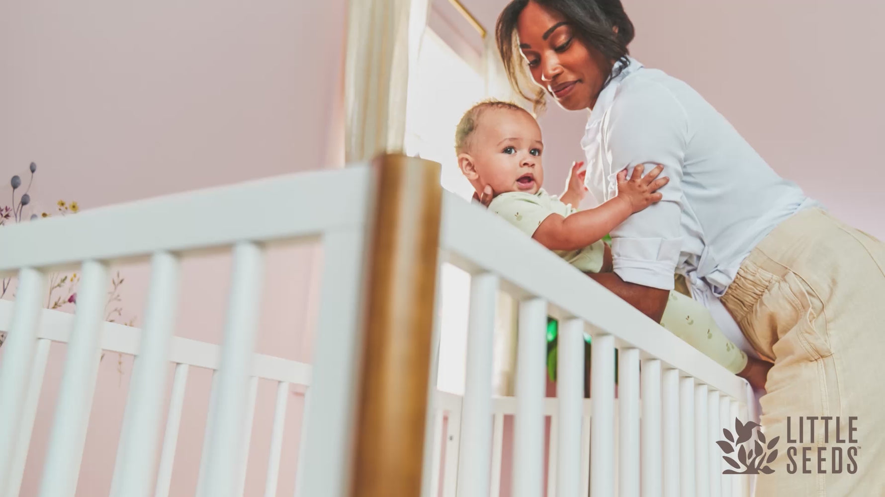 Little Seeds Laurel Island 4-in-1 Convertible Crib - Feature Video