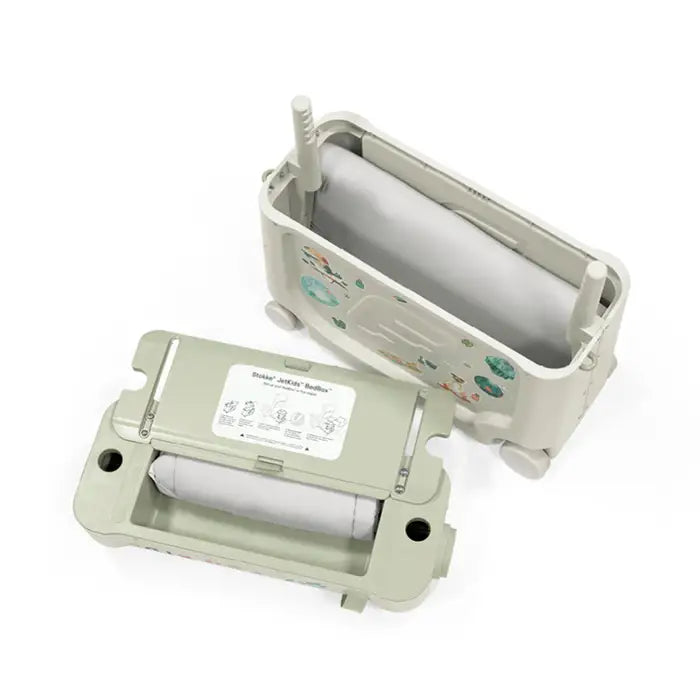 Stokke® JetKids™ BedBox™ Open Lifestyle