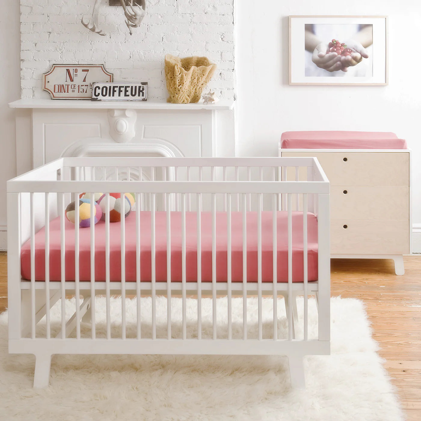 Oeuf Sparrow Crib - White Lifestyle 5